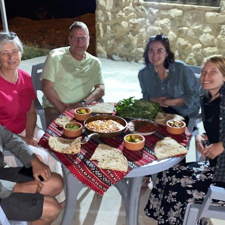Nabati Hostel Wadi Musa Buitenkant foto